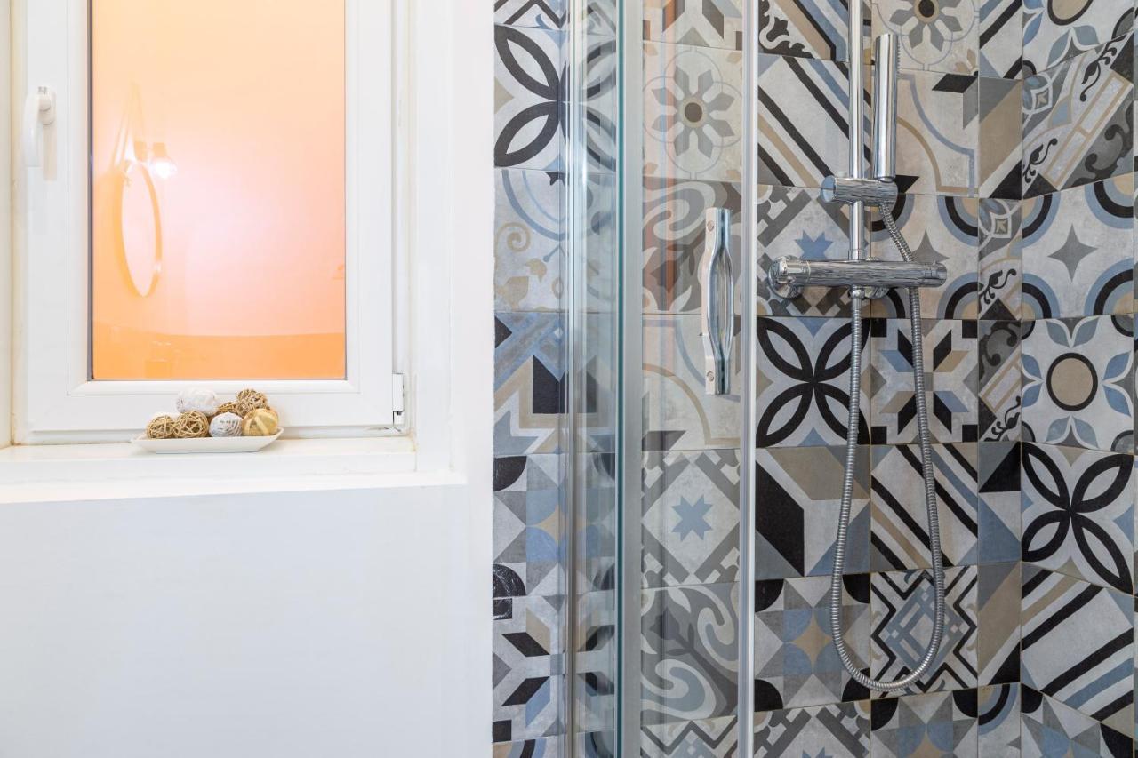 Pregiata Camera Con Bagno Privato - Blu Di Persia ตรีเอสเต ภายนอก รูปภาพ